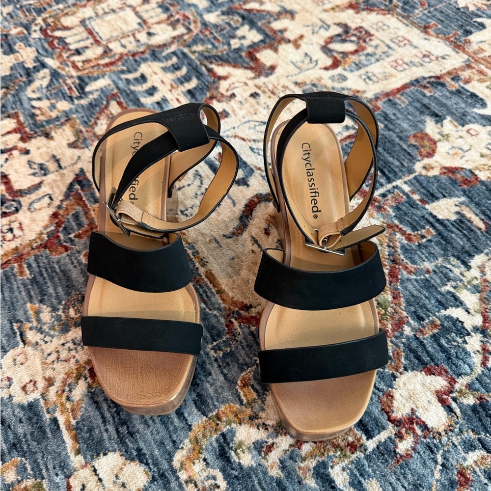 Cityclassified Black Strappy Wedge Sandals